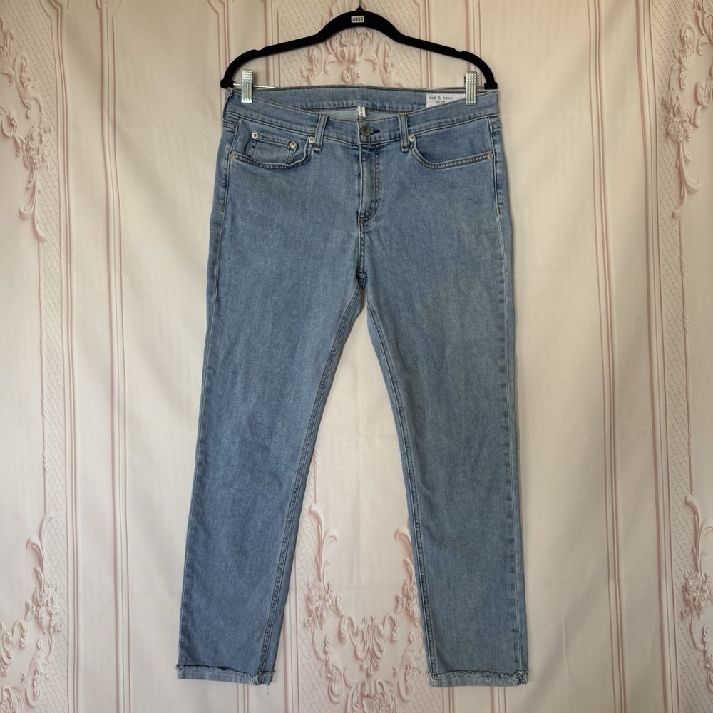 Rag & Bone Jeans Capri Mid Rise Frayed Distressed Hem Size 30x26 USA